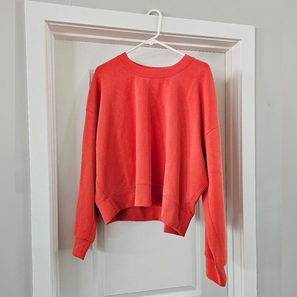Softstreme Perfectly Oversized Cropped Crew
